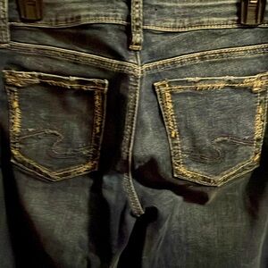 Silver jeans size 29 waist 33”length like new